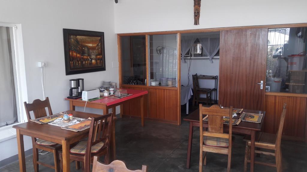 Guesthouse Villa Nina Окаханджа Екстериор снимка