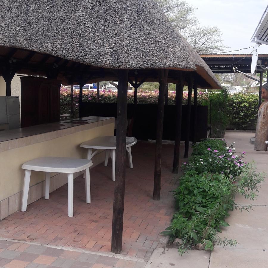 Guesthouse Villa Nina Окаханджа Екстериор снимка